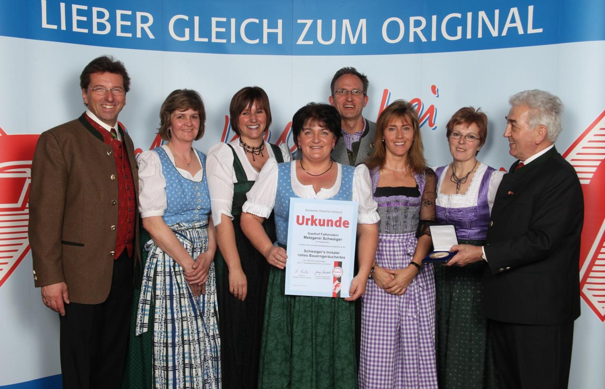 Gasthof Falkenstein - Metzgerei Schwaiger - Флинтсбах Экстерьер фото